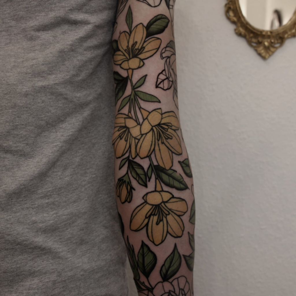 Sleeve, Neotraditional, Blumen, Botanical Illustration, Flora und Fauna, Blumen Tattoo, Rosen Tattoo, Natur, Botanik, Pflanzen Tattoo, Tattoo vegan